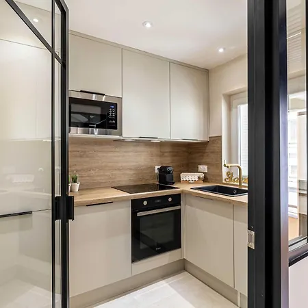 Haussmann - South-facing Balcony 2br 4p * Cannes